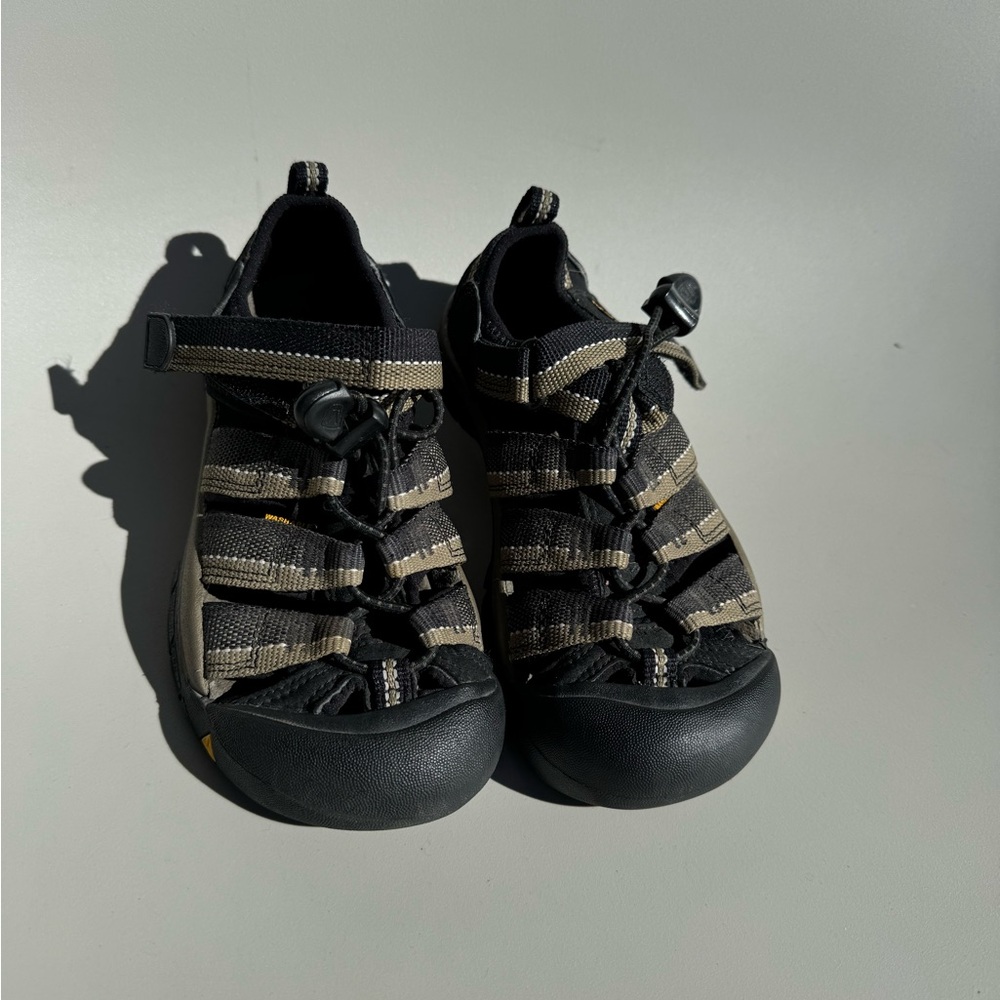 Keen Sandals Kids Size 1